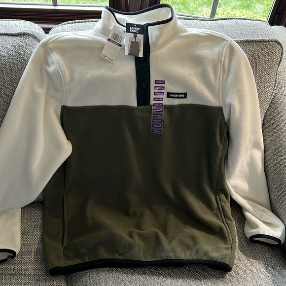 Lands' End Men’s Heritage Fleece
Snap Neck Pullover Two Tone olive green/cream - Picture 2 of 4